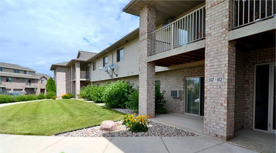 Terrace Lake in Green Bay, WI - Foto de edificio - Building Photo