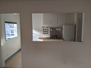 1546 Rendall Pl in Los Angeles, CA - Foto de edificio - Building Photo