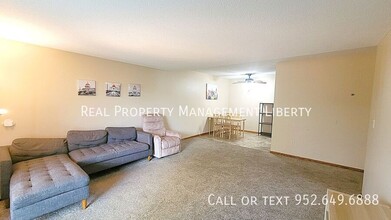 1690 Highway 36 W in St. Paul, MN - Building Photo - Building Photo