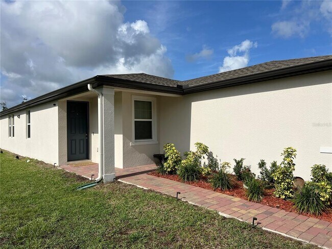 17200 Cagan Crossings Blvd in Clermont, FL - Building Photo - Building Photo