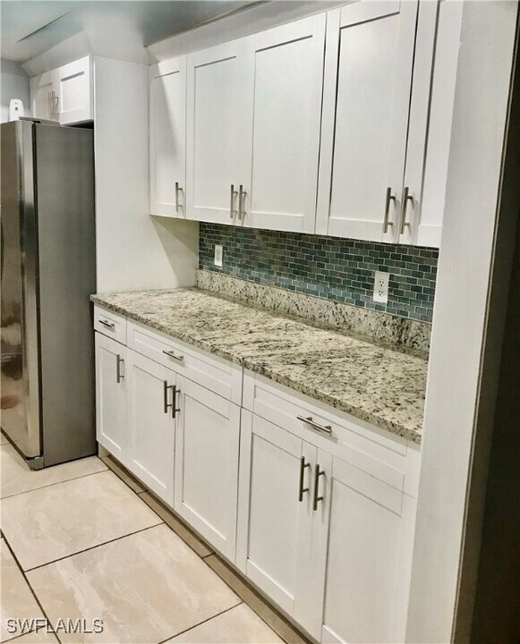 1213 SE 21st Ave in Cape Coral, FL - Building Photo