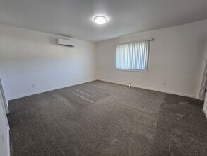 3572 Carnes Rd in Roseburg, OR - Building Photo - Building Photo