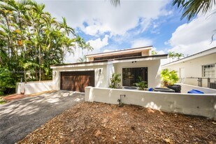 511 Vittorio Ave in Coral Gables, FL - Building Photo