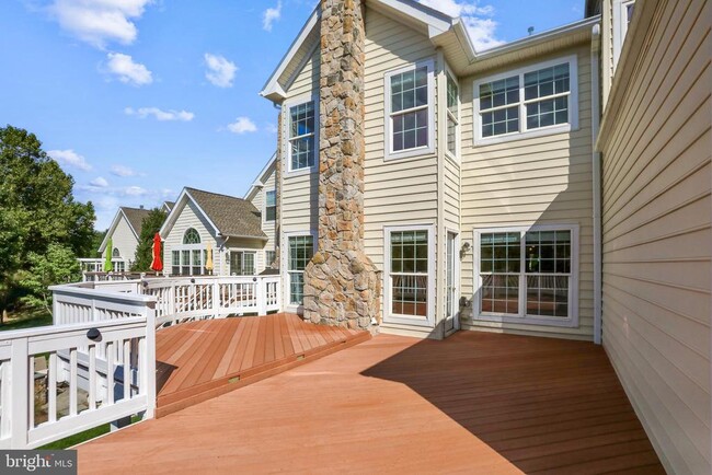 19883 Naples Lakes Terrace in Ashburn, VA - Building Photo - Building Photo