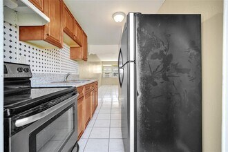 5797 Flagler St-Unit -2 in Hollywood, FL - Building Photo - Building Photo