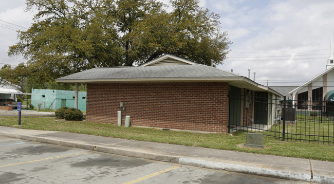 Capital Square in Baton Rouge, LA - Building Photo - Building Photo