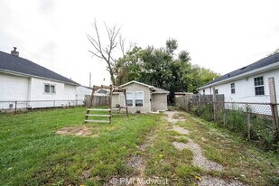 955 N Traub Ave, Unit 2 in Indianapolis, IN - Building Photo