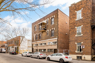 2435-2443 Parthenais in Montréal, QC - Building Photo - Building Photo