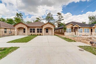 9306 Bean St in Houston, TX - Foto de edificio - Building Photo