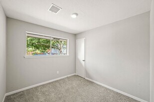 11026 Spottswood Dr in Houston, TX - Building Photo