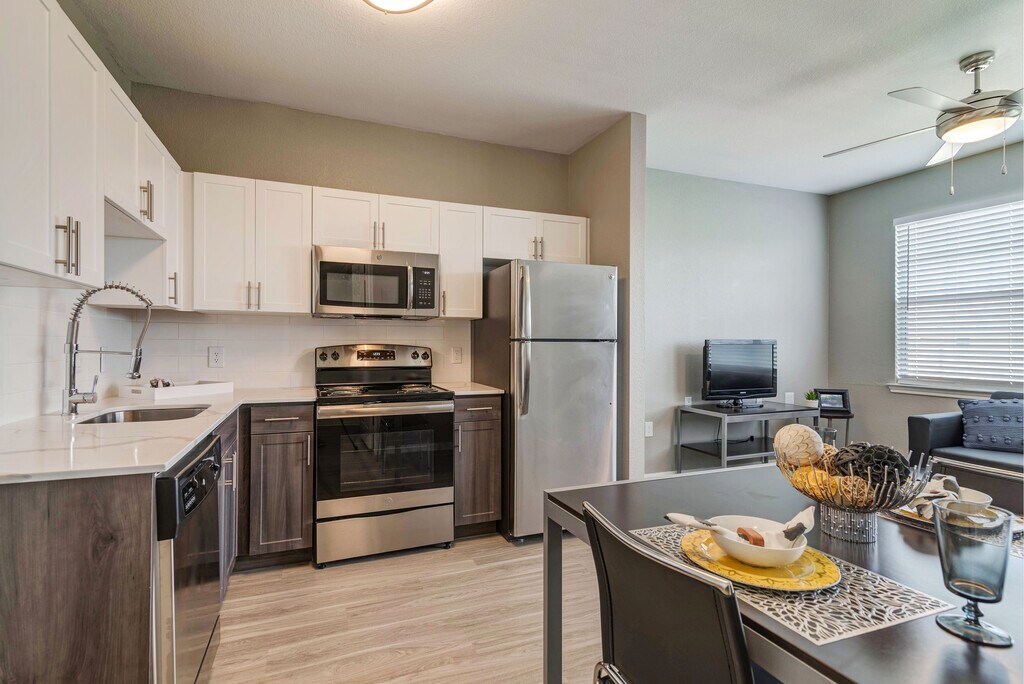 Town Lake Apartments in Austin, TX