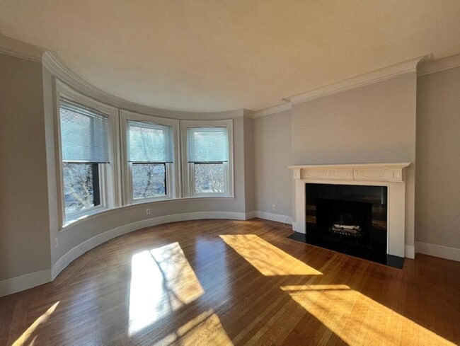 property at 295 Commonwealth Ave