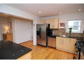 5010 Shoalwood Ave in Austin, TX - Building Photo - Building Photo