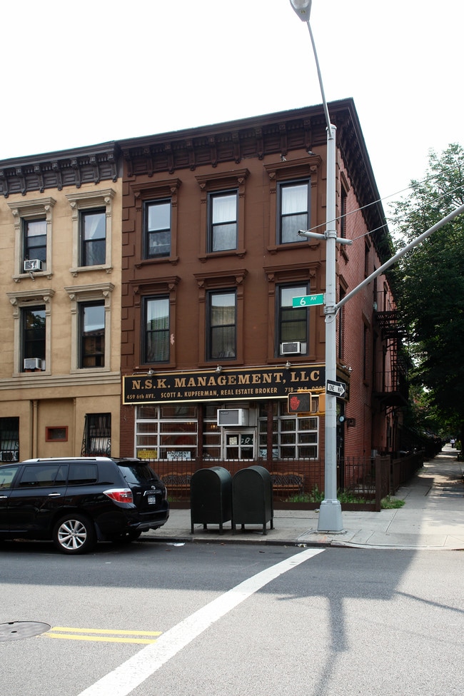 459 6th Ave