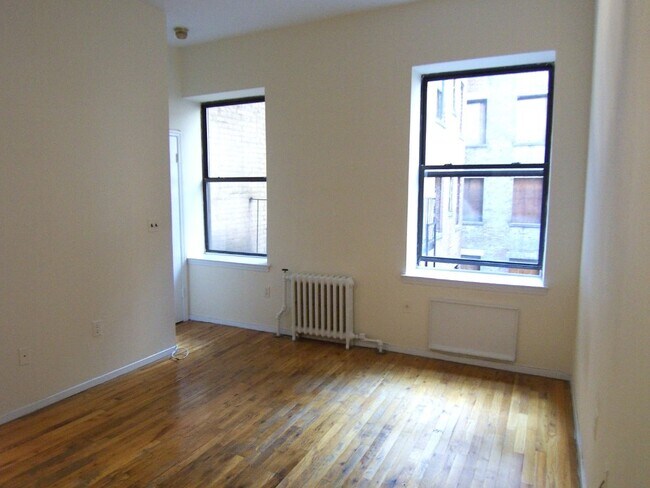 605 W 112th St in New York, NY - Building Photo - Building Photo