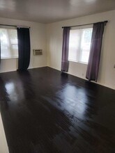 8046 Sepulveda Blvd, Unit 8046 Sepulveda Blvd in Panorama City, CA - Building Photo - Building Photo