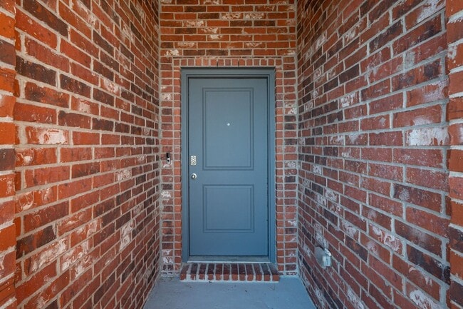 811 Emerald Dr in Princeton, TX - Foto de edificio - Building Photo