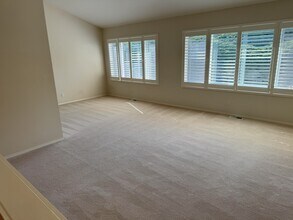 7825 Amethyst Loop NW in Silverdale, WA - Building Photo - Building Photo