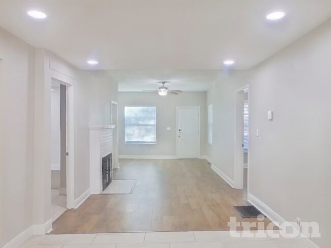 355 43rd Ave N in St. Petersburg, FL - Building Photo - Building Photo