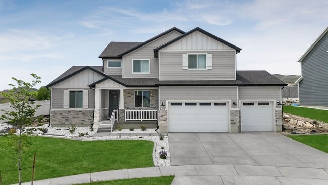 property at 2411 N Paintbrush Dr