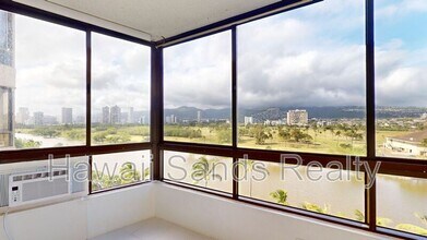 320 Liliuokalani St in Honolulu, HI - Building Photo - Building Photo