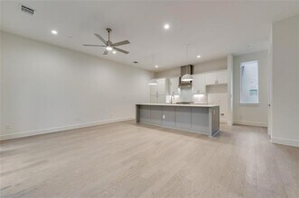 5954 Lewis St in Dallas, TX - Building Photo - Building Photo