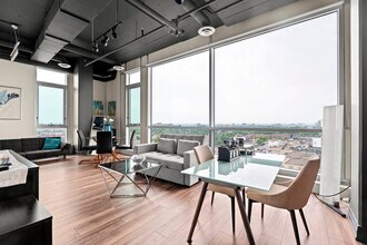 1235 Finch Ave W in Toronto, ON - Building Photo - Building Photo