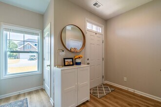 510 Kittiwake Ln in Sumter, SC - Building Photo - Building Photo