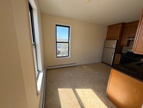 30 N Terrace Ave in Mount Vernon, NY - Building Photo - Building Photo