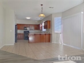 715 N Redwood Ln in Buckeye, AZ - Building Photo - Building Photo