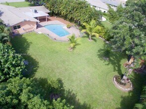 4770 Holly Dr in Palm Beach Gardens, FL - Building Photo - Building Photo