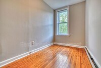 2348 Eutaw Pl photo'