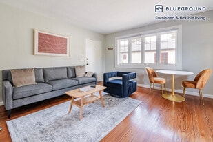 329 Hawthorne Ave in Palo Alto, CA - Building Photo