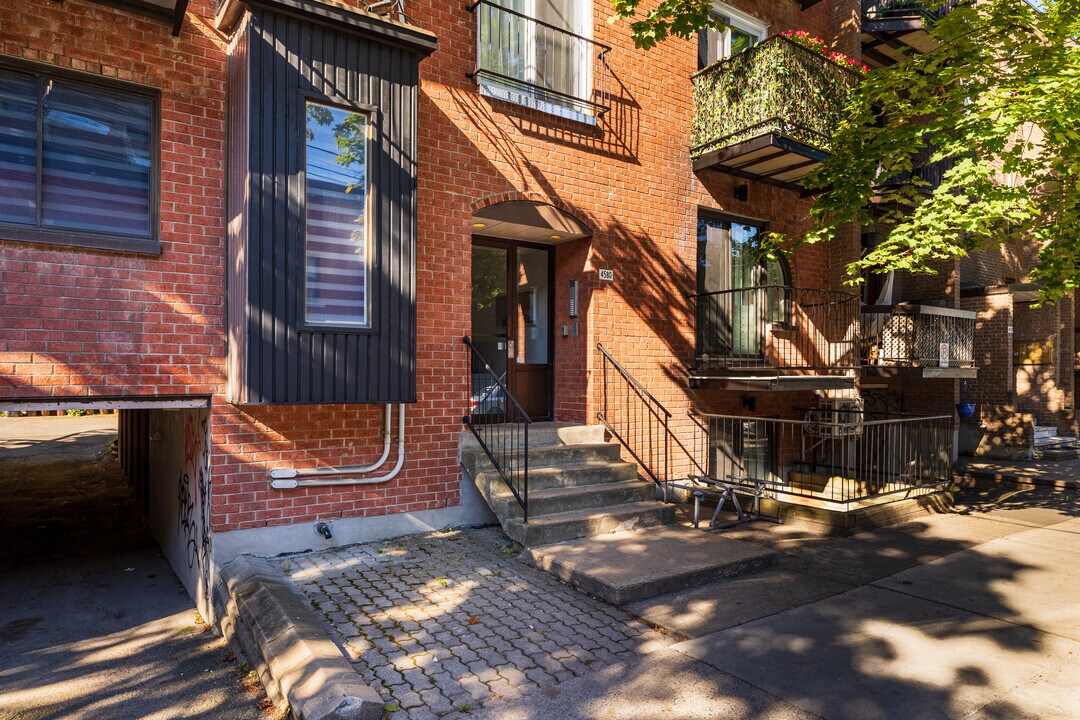 4570-4580 Rue Saint-Dominique in Montréal, QC - Building Photo