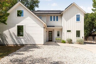 8014 Tisdale Dr in Austin, TX - Building Photo