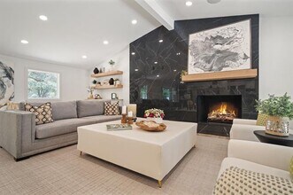 4336 Irvin Simmons Dr in Dallas, TX - Building Photo - Building Photo