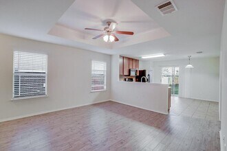 476 Moonwalker Trail in Buda, TX - Building Photo - Building Photo