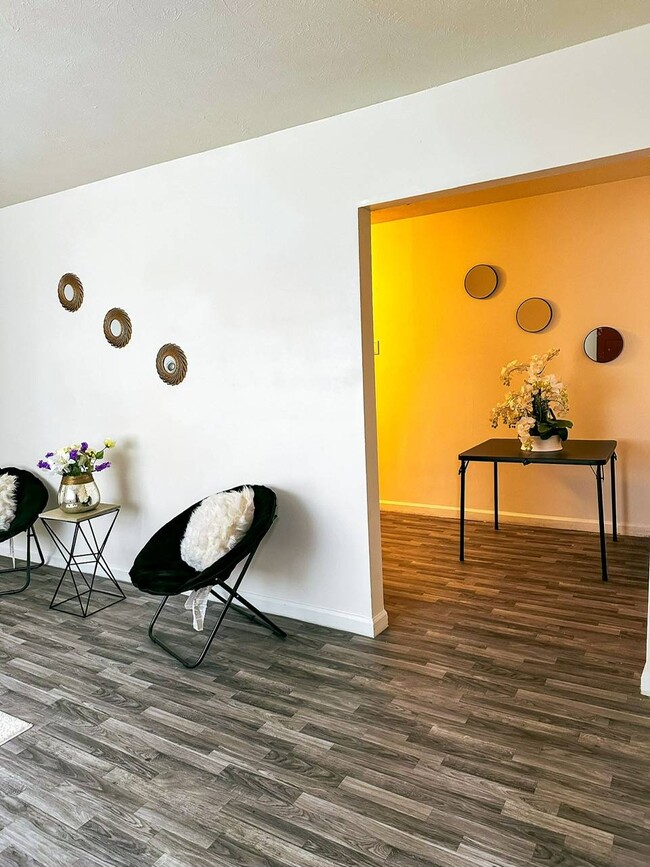 property at 901 Leawood Dr