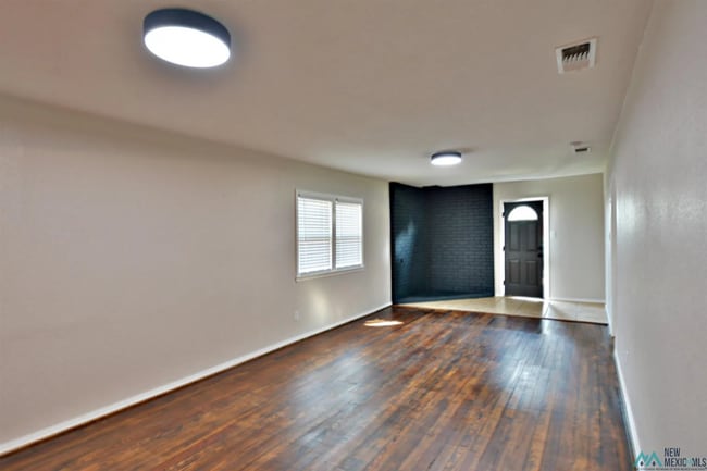 400 S Abilene Ave in Portales, NM - Foto de edificio - Building Photo