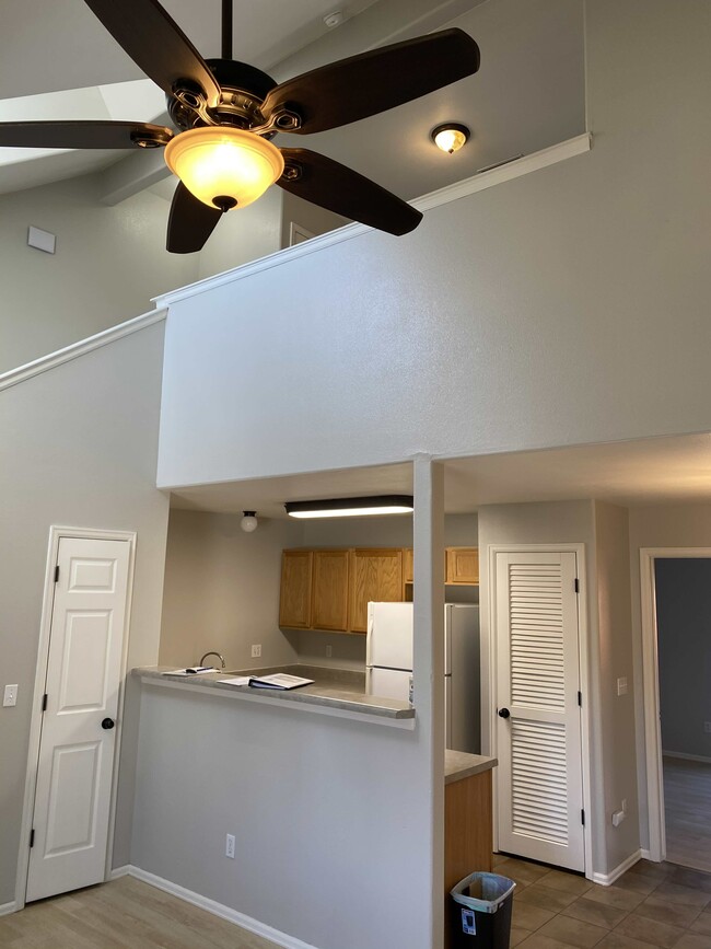 385 Sunnyside Cir in Grand Junction, CO - Building Photo - Building Photo