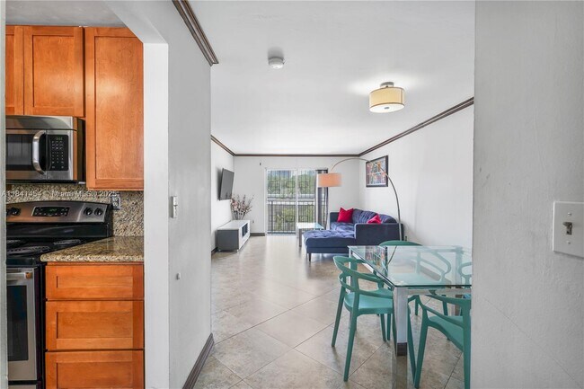 1236 Alton Rd in Miami Beach, FL - Building Photo - Building Photo