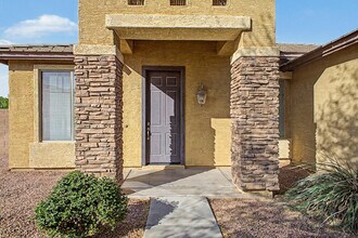 6630 W Harwell Rd E in Phoenix, AZ - Building Photo - Building Photo