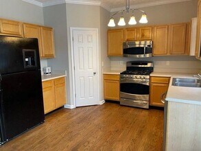 2545 Avery Park Cir in Doraville, GA - Building Photo - Building Photo