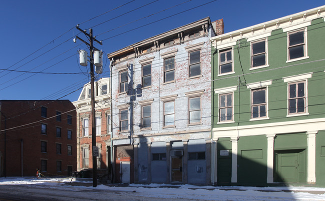 1931 Freeman Ave in Cincinnati, OH - Building Photo - Building Photo