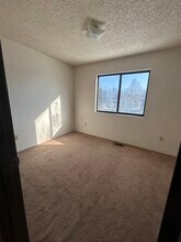 5911 Denali St in Anchorage, AK - Building Photo - Building Photo