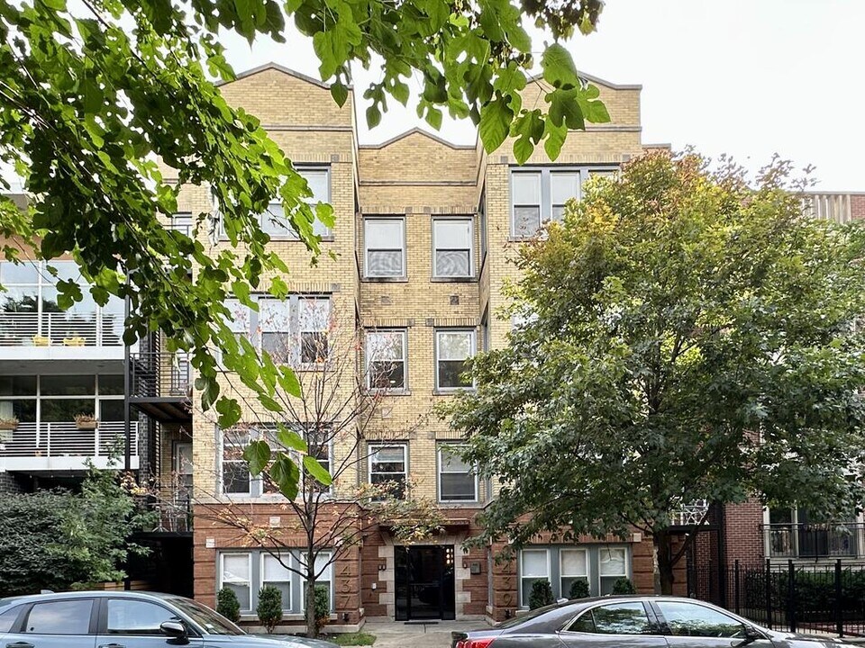 2341 W Walton St, Unit 2 in Chicago, IL - Foto de edificio