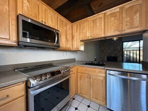 3713 W Rd in Lafayette, CA - Building Photo - Building Photo