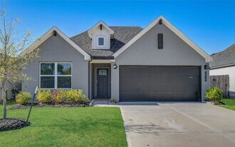 4930 Natchez Trce in Fresno, TX - Building Photo