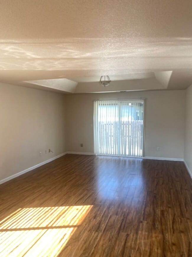 2210 Arlington Dr in Medford, OR - Building Photo - Building Photo