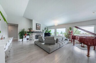 932 University Ridge Ct in Reno, NV - Building Photo - Building Photo